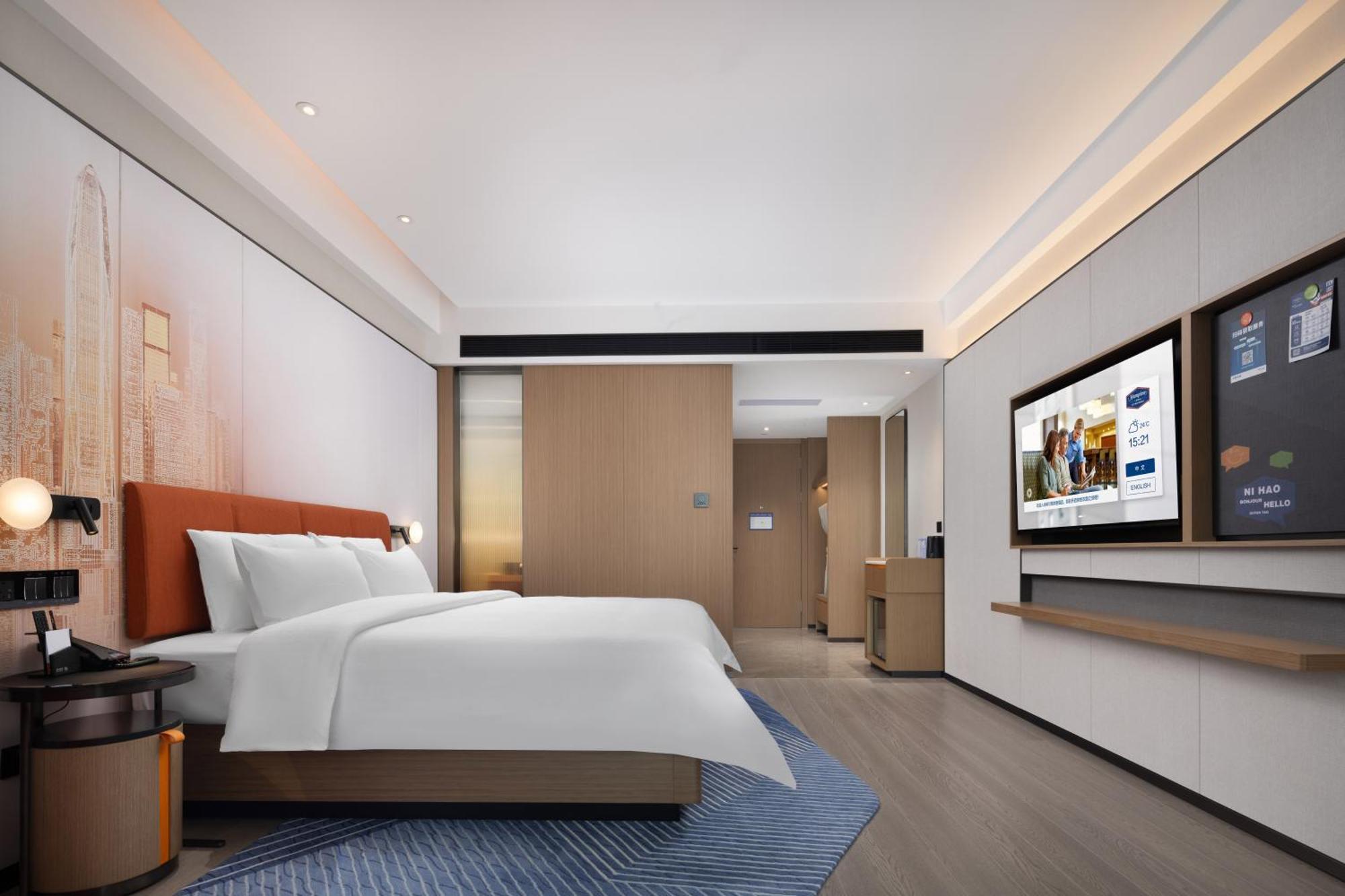 Отель Hampton By Hilton Shenzhen Futian Huaqiangbei Экстерьер фото