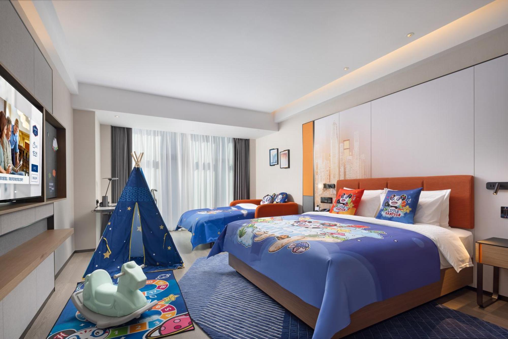 Отель Hampton By Hilton Shenzhen Futian Huaqiangbei Экстерьер фото