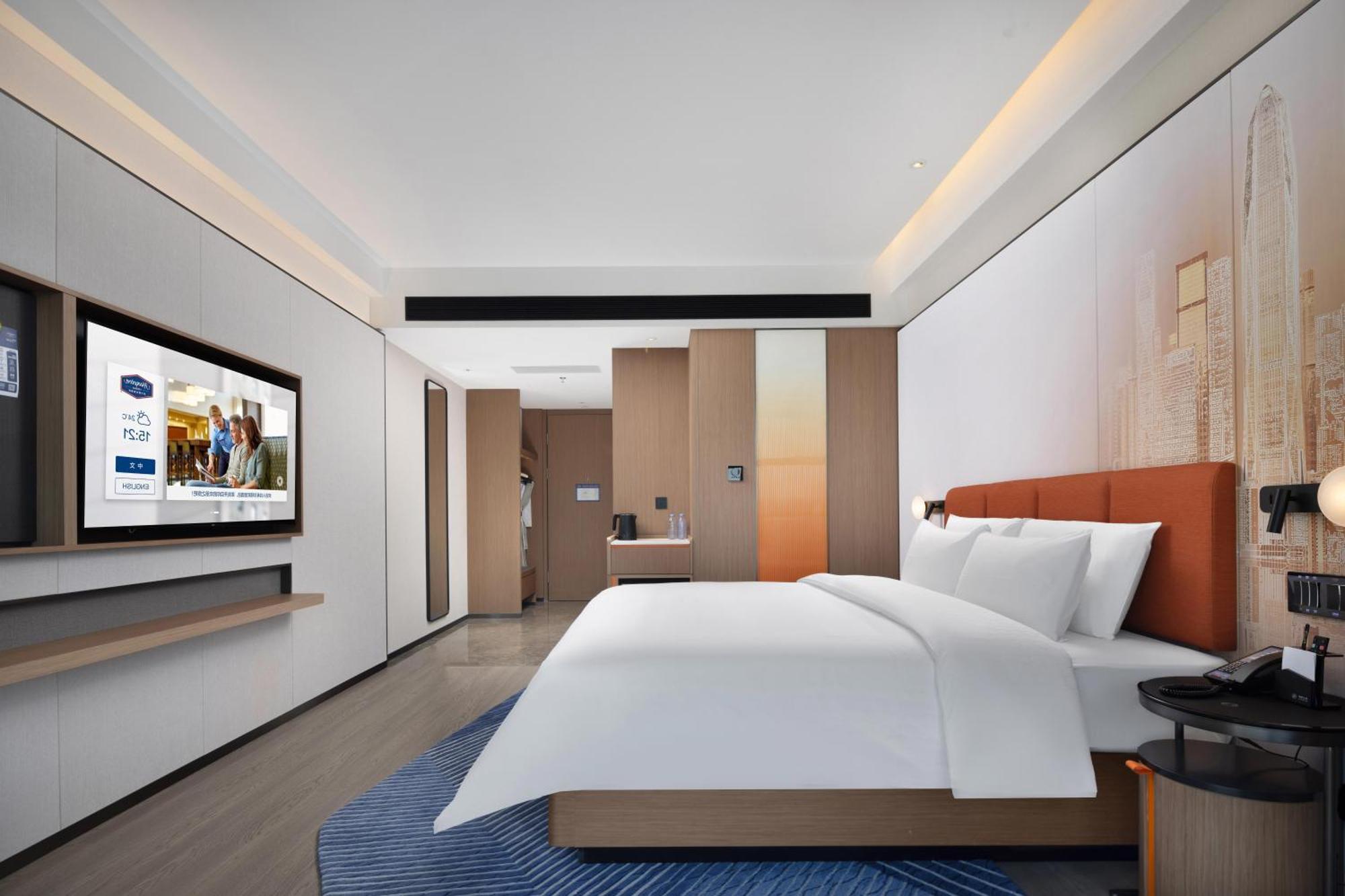 Отель Hampton By Hilton Shenzhen Futian Huaqiangbei Экстерьер фото