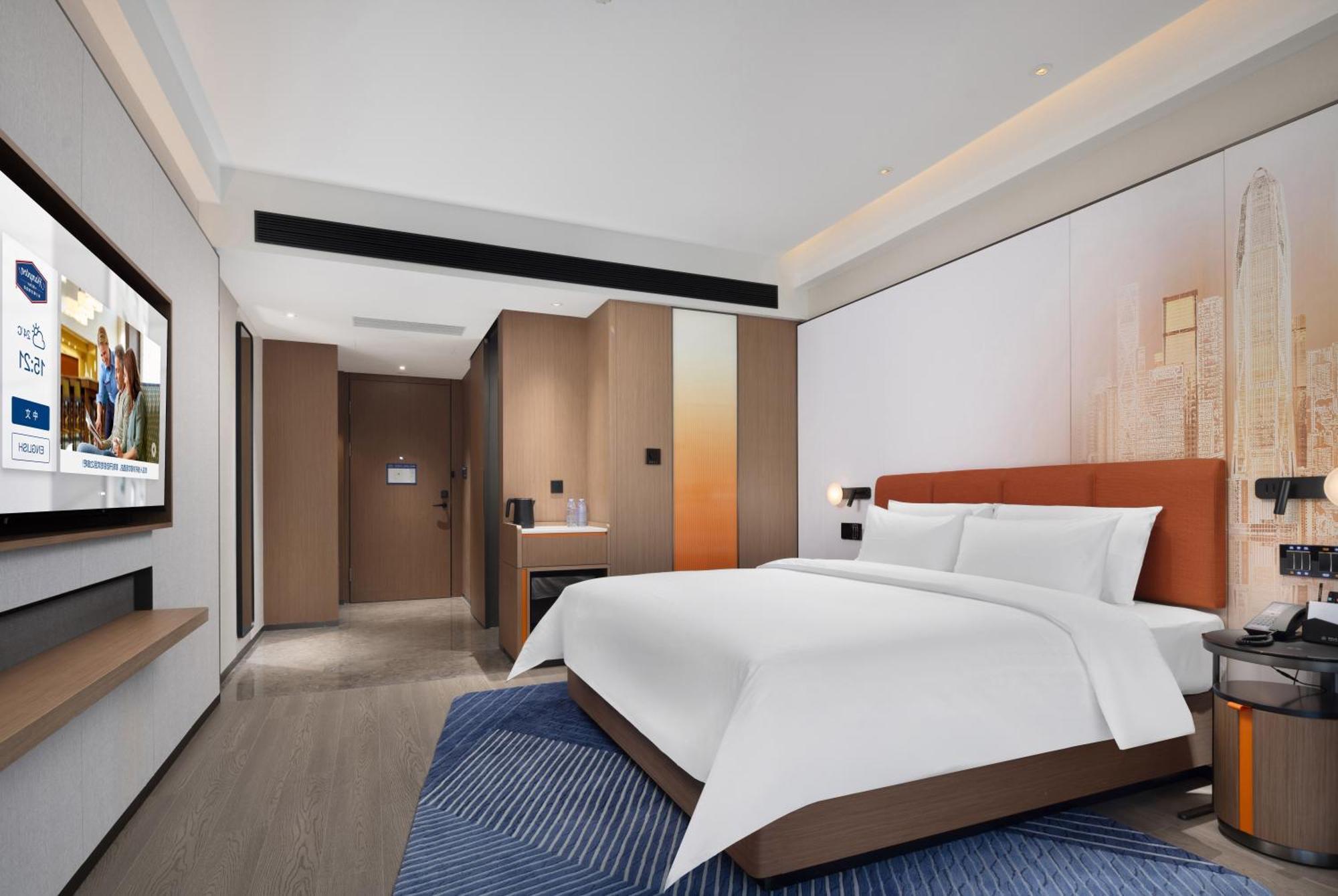 Отель Hampton By Hilton Shenzhen Futian Huaqiangbei Экстерьер фото