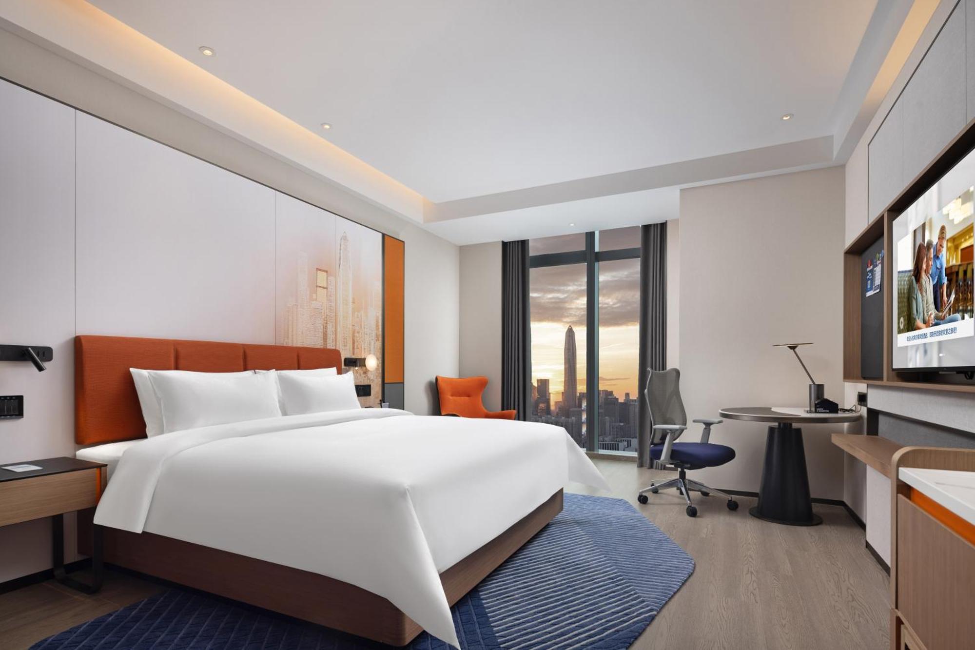 Отель Hampton By Hilton Shenzhen Futian Huaqiangbei Экстерьер фото